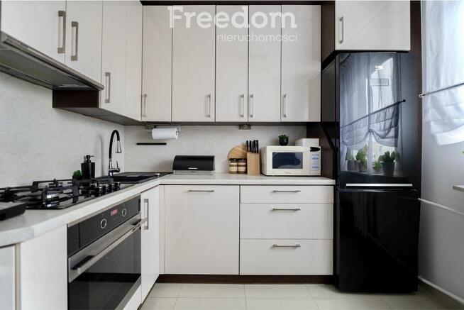 Mieszkanie 4-pokoje z balkonem