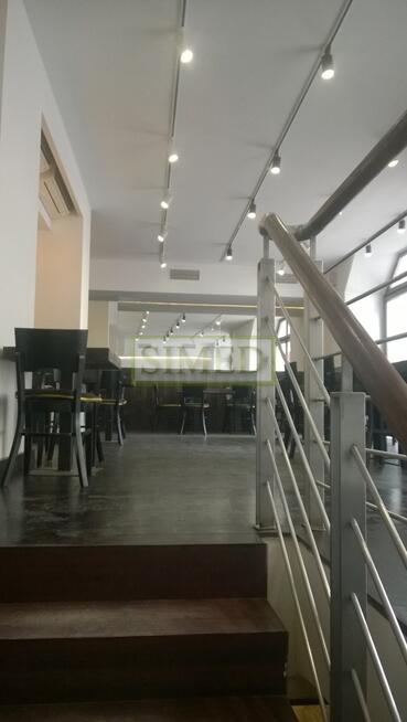 Parter, witryny, ogródek zabytkowa kamienica