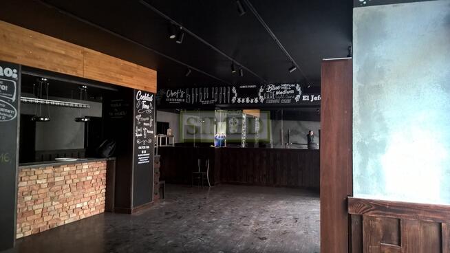 Parter, witryny, ogródek zabytkowa kamienica