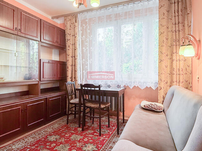 ciche i słoneczne obok parku