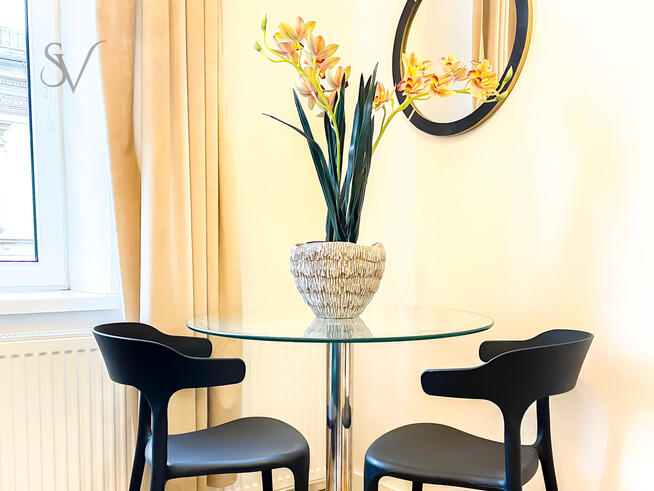 2600 ALL | Stare Miasto | Antresola | ENG