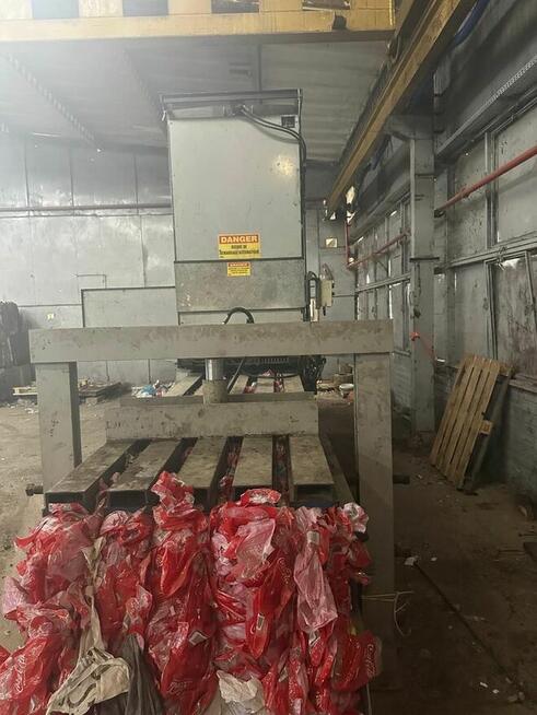 Belownica prasa do foli makulatury odpadów kanałowa automat