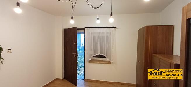 Lokal - dwa mieszkania, parter, po remoncie