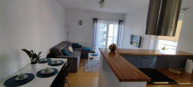 Nowoczesny 2-pokojowy apartament w Albatros Towers