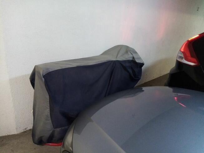 Wynajmę miejsce parkingowe na Leszczyńskiej 4 w Łodzi.