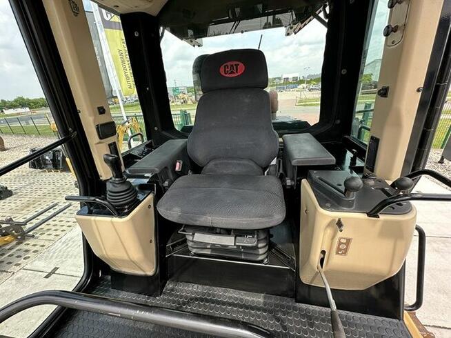 ŁADOWARKA GĄSIENICOWA MARKI CATERPILLAR 973C