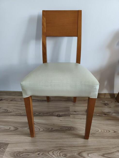 4 krzesła z obiciem z eko-skóry