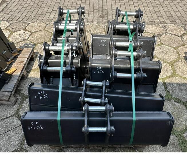 Fabrycznie nowe łyżki minikoparka CAT 301.6 301.8 302 CR 302