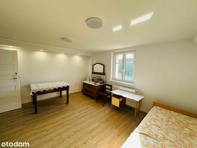 Zakrzów dom wolnostojący, 2 niezależne mieszkania