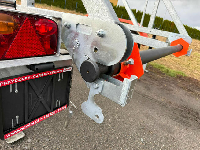 Przyczepa kablówka do bębnów kabli drutów światłowodów węży