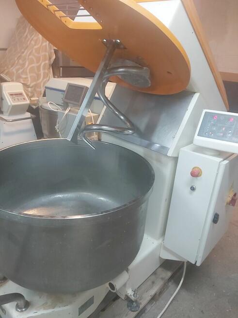 Miesiarka spiralna do ciasta IBIS MS 250 + 2 kotły. 43000 zł