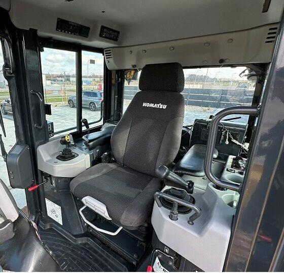 SPYCHARKA KOMATSU D61PXI-23