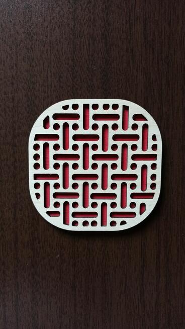 Drewniane Kolorowe Ażurowe Podkładki Pod Kubek