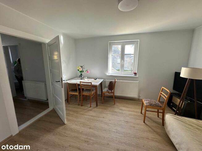 Zakrzów dom wolnostojący, 2 niezależne mieszkania