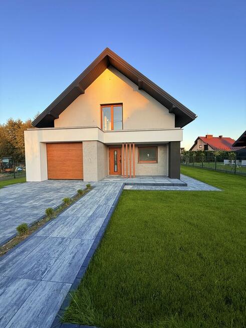 NOWOCZESNY DOM RODZINNY „DOM POD HIKORĄ 2”