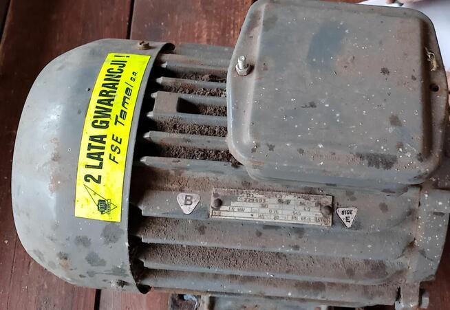 Sprzedam silnik trójfazowy