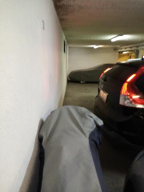 Wynajmę miejsce parkingowe na Leszczyńskiej 4 w Łodzi.