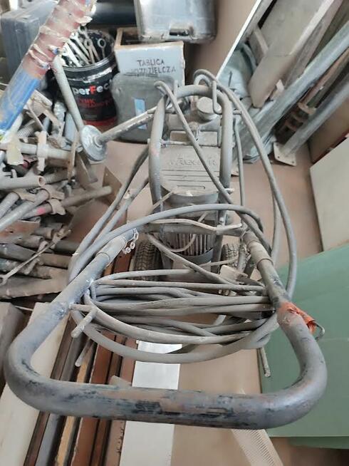 Wyprzedam narzędzia budowlane / materiały budowlane