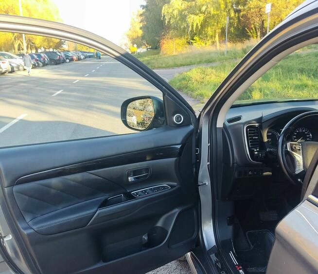 Sprzedam Mitsubishi Outlander PHEV