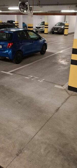 Miejsce postojowe w garażu podziemnym.Bajana 24,bulwar ikara