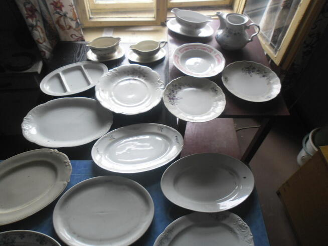 stare szklanki i karafki