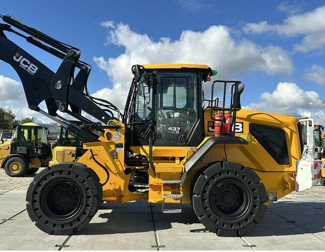 ŁADOWARKA KOŁOWA MARKI JCB 437 S5 WASTEMASTER