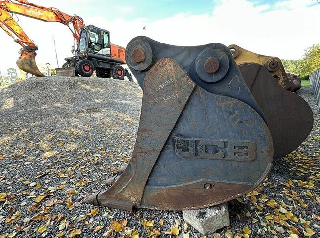 ŁYŻKA KOPIĄCA JCB JS 200