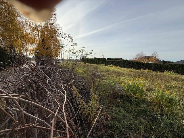 Błonie, budowlana, ogrodzona, woda,kanal.na działce, prąd,gaz