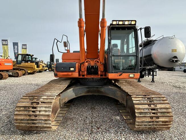 KOPARKA GĄSIENICOWA MARKI DOOSAN DX300LC-3