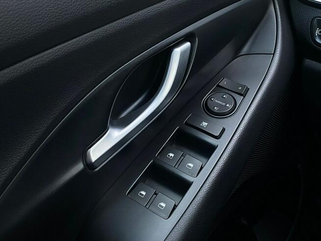 Hyundai i30 1.4MPI 100KM Classic+ Klimatyzacja Gwarancja VIP Od Dealera FV23%