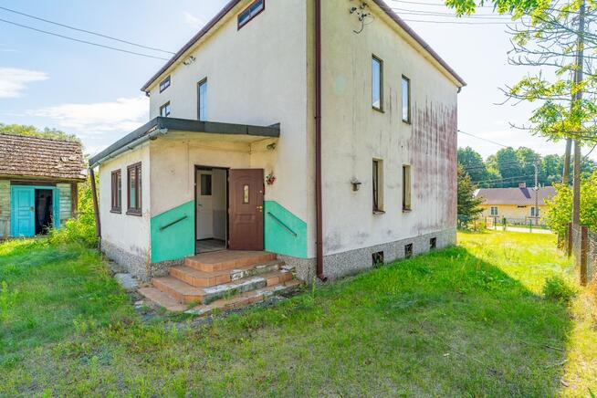 Słoneczny dom położony w spokojnej okolicy