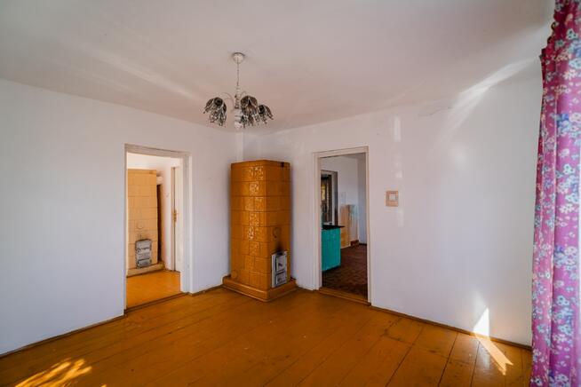 Słoneczny dom położony w spokojnej okolicy