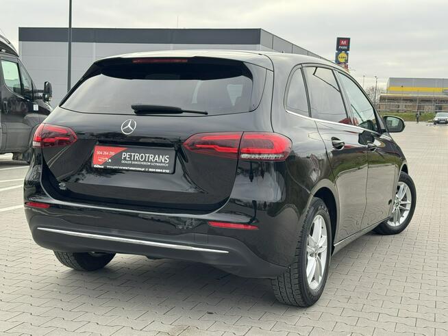 Mercedes B 200 2.0 / 150KM FULL LED Automat Nawigacja Ambient Skóra Grzane Fotele