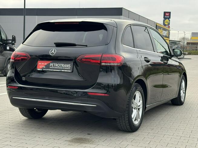 Mercedes B 200 2.0 / 150KM FULL LED Automat Nawigacja Ambient Skóra Grzane Fotele