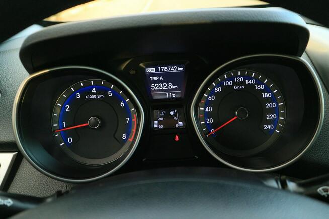 -20-lecie Hyundai-Lampy LED-Czujniki Parkowania-Serwis-1 Właściciel