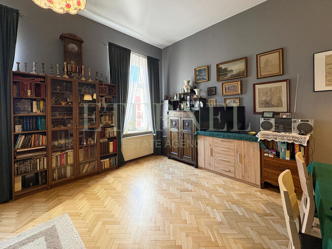 Mieszkanie z duszą w sercu Kazimierza – Kraków