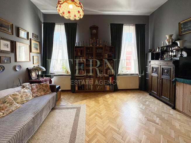 Mieszkanie z duszą w sercu Kazimierza – Kraków