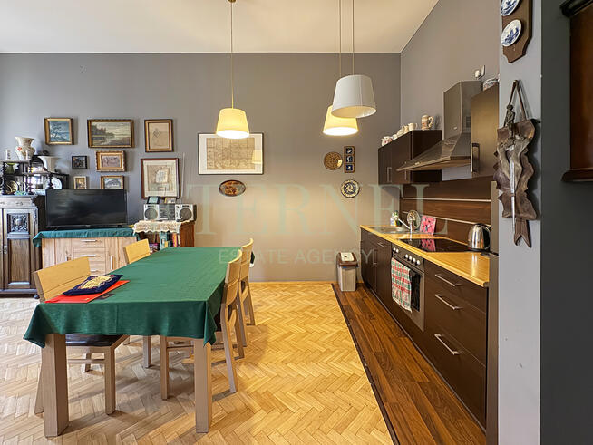 Mieszkanie z duszą w sercu Kazimierza – Kraków