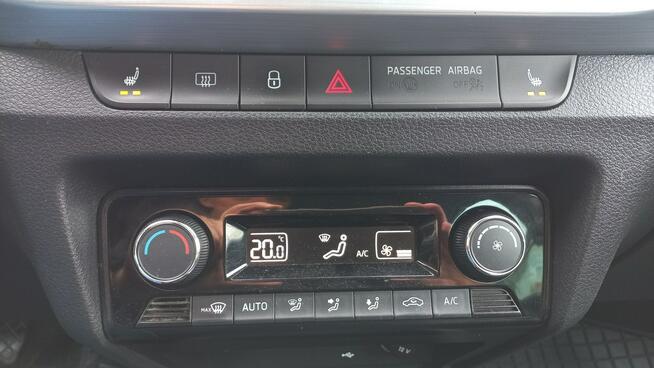 Škoda Fabia Kamera cofania Climatronik Kier.wielof. KeyLess Grz.fotele 27 netto FV