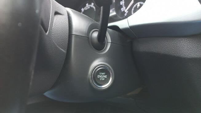 Škoda Fabia Kamera cofania Climatronik Kier.wielof. KeyLess Grz.fotele 27 netto FV