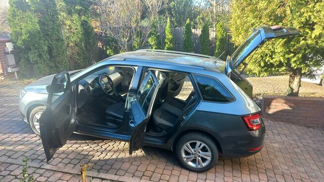 Škoda Fabia Kamera cofania Climatronik Kier.wielof. KeyLess Grz.fotele 27 netto FV