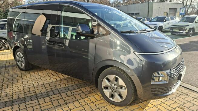 Hyundai Staria Smart Vip - 1.6 T-GDI HEV 6AT 2WD 225KM