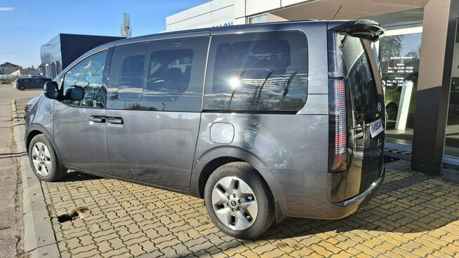 Hyundai Staria Smart Vip - 1.6 T-GDI HEV 6AT 2WD 225KM