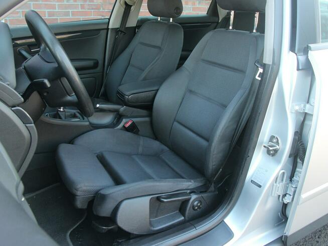 Audi A4 XII 2002*LPG*Klimatronik*AndroidAuto*2xKołaAlu*Led*Esp !!!