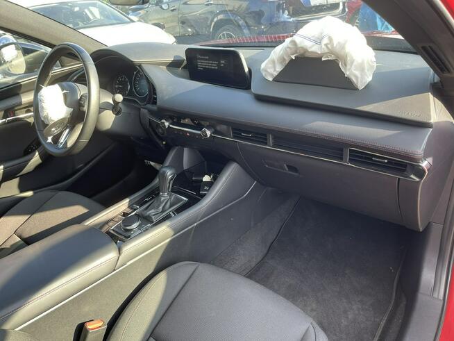 Mazda 3 mHEV Automat Podgrzewanie Kamera Klimatronik: 2 strefy 186KM