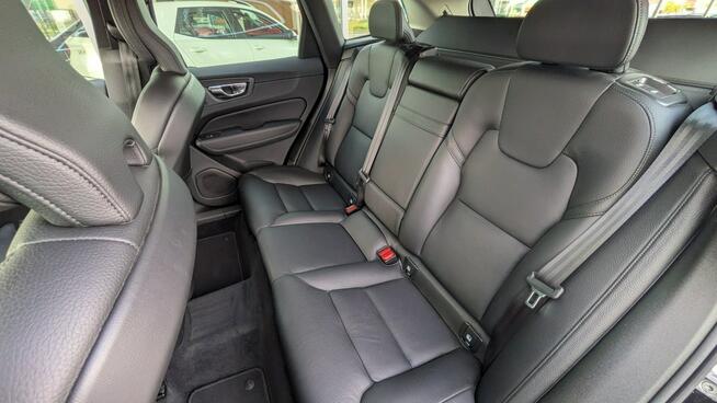 Volvo XC 60 T5 250 KM / Inscription / Salon PL / AT / Bezwypadkowy / 47 tys. km !!
