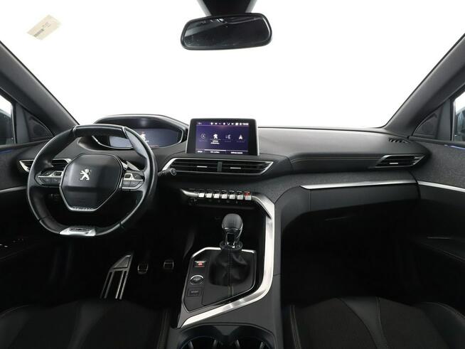 Peugeot 3008 full LED navi półskóra kamera i czujniki parkowania klima auto