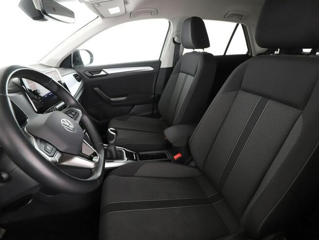 Volkswagen T-Roc klima auto full LED czujniki parkowania Apple CarPlay Android Auto