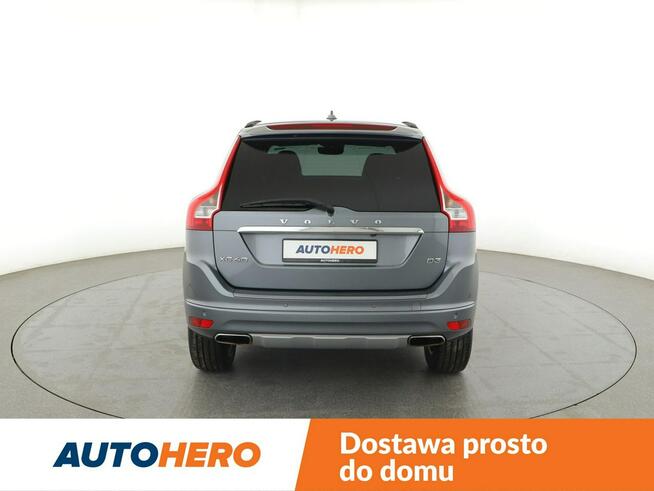 Volvo XC 60 2.0 D3 Automat Momentum Nawigacja Tempomat TFT Bi-Xenon Kamera PDC