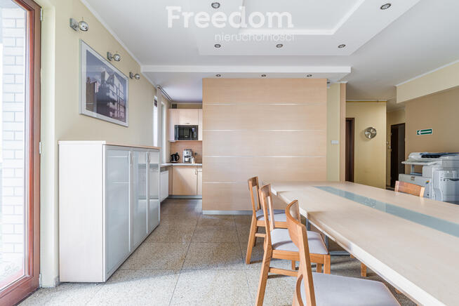 Rozkładowe | Biuro | Klimatyzacja | Umeblowane